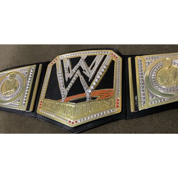 WWE Undisputed Championship Belt Gold Toy Pretend Child Youth Wrestling Costume - Picture 4 of 11